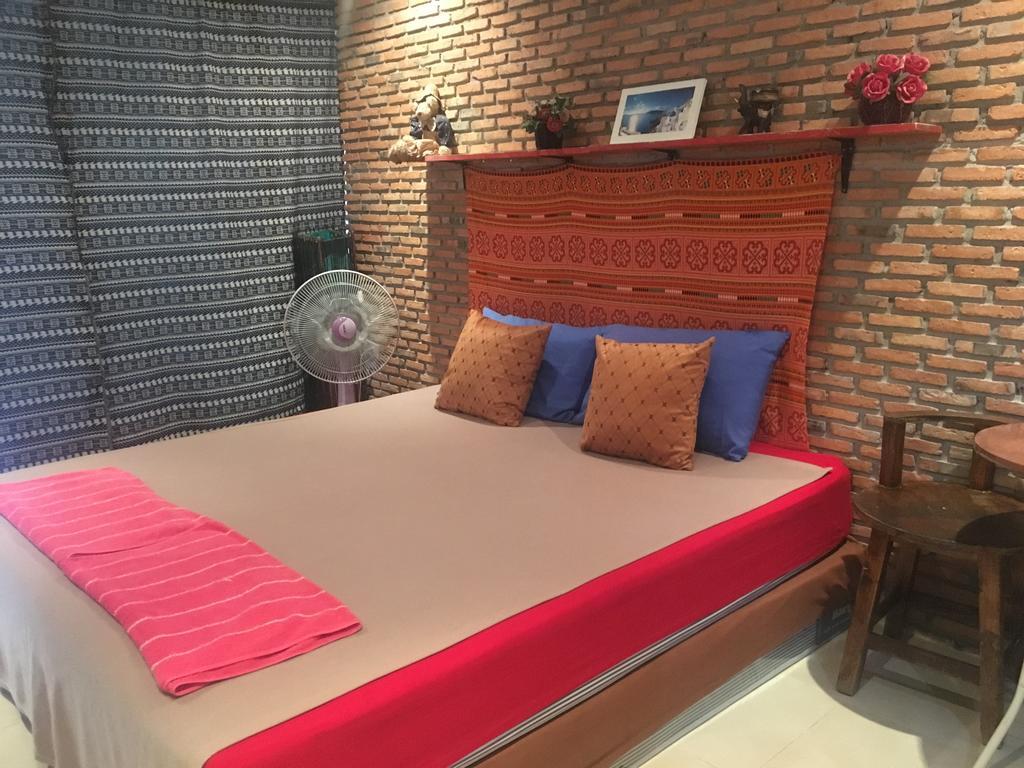 Just Chill Inn Chiang Mai Exterior photo